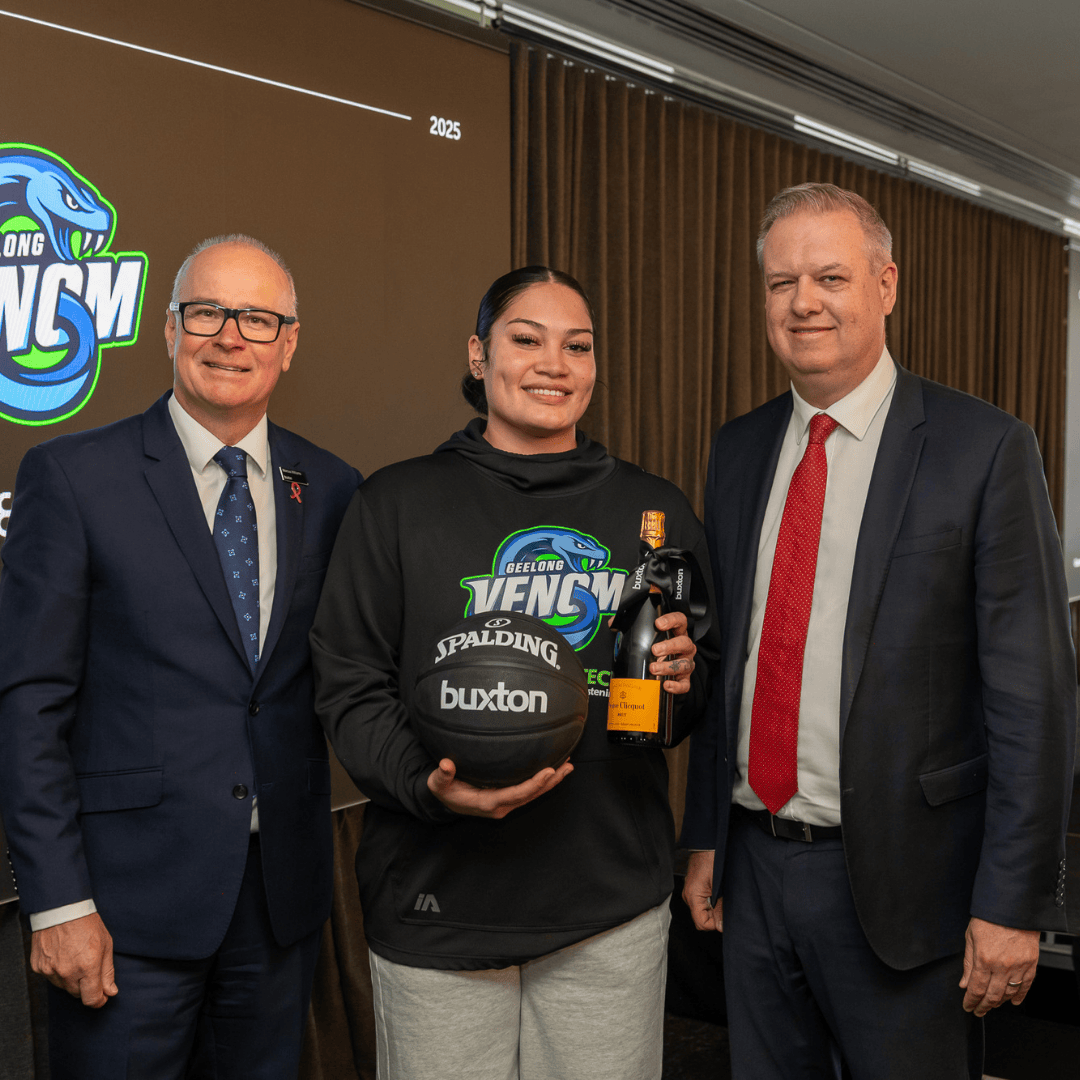 Alissa Pili and Geelong Venom